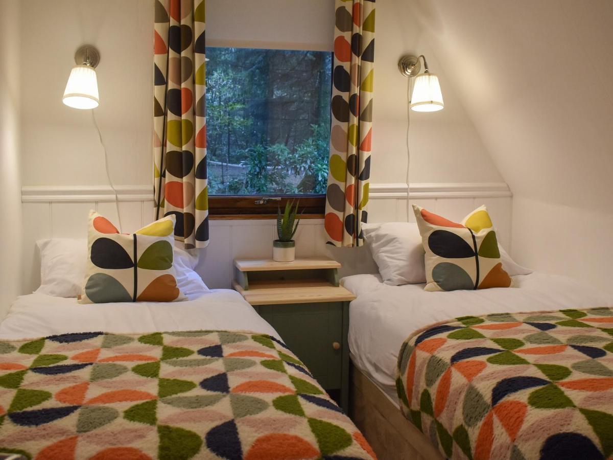 Pine Needle Lodge Kilfinnan Kültér fotó